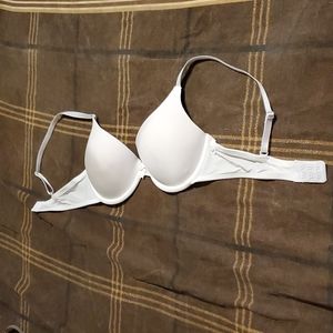 Women's Secret Treasures Bra size 34C NWOT